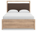 Kinlanni Upholstered Bed