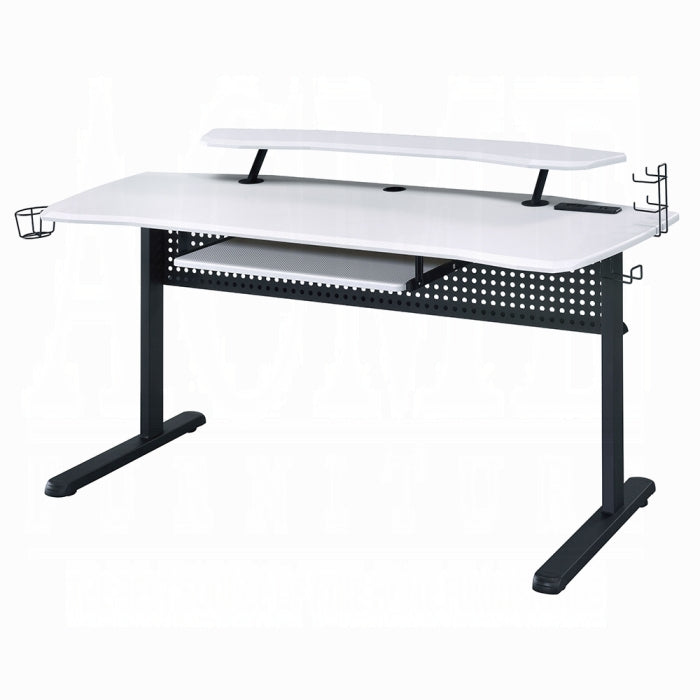 Vildre Gaming Desk With USB - Furniture Now (CA)