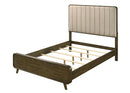 Eastlin E.King Bed