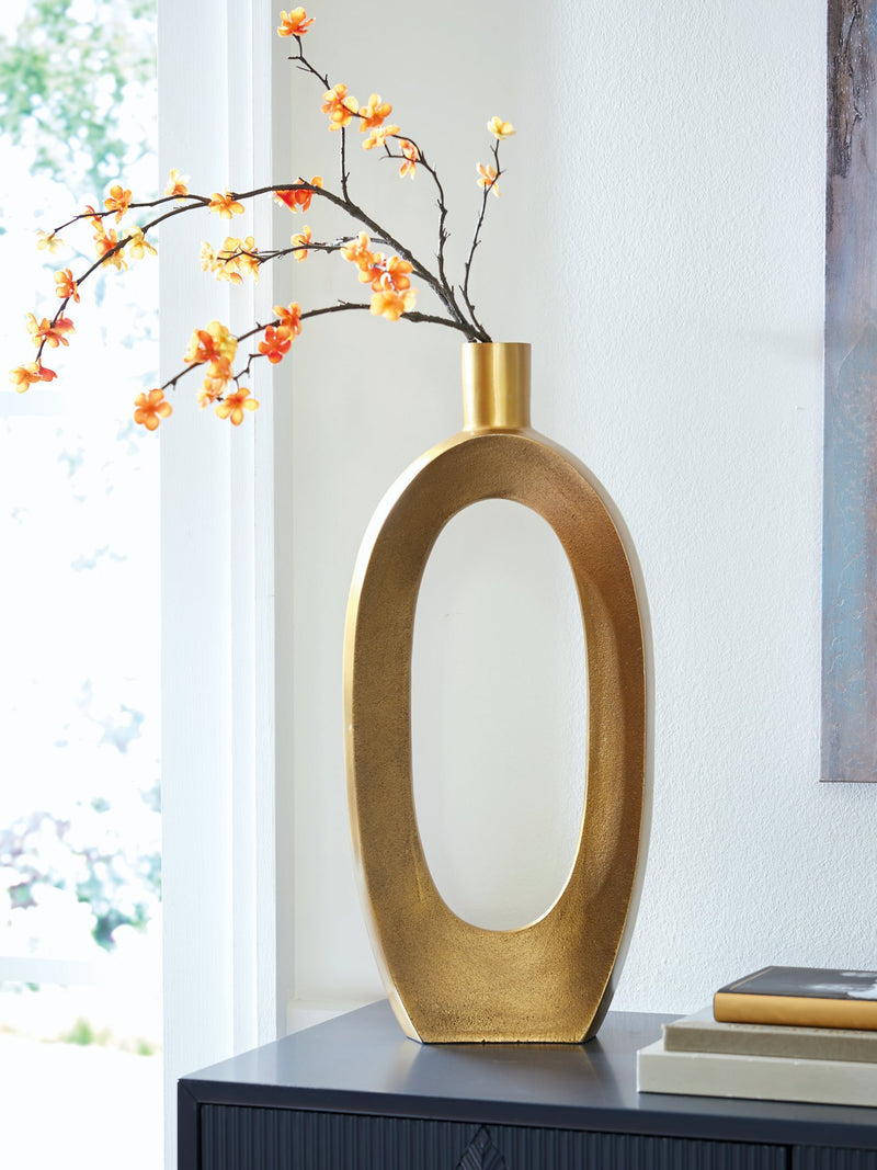 Lawtonville Vase - Furniture Now (CA)