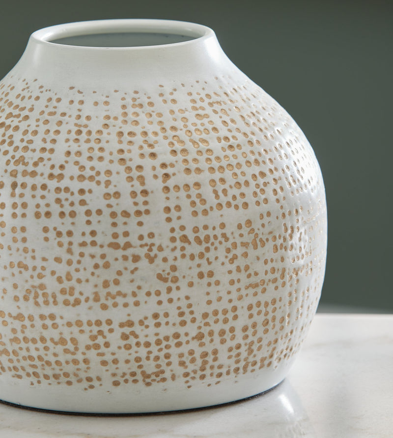 Vinburn Accessory Set (Set of 5) - Furniture Now (CA)