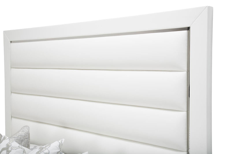 State St Queen Upholstered Panel Bed in Glossy White - Furniture Now (CA)