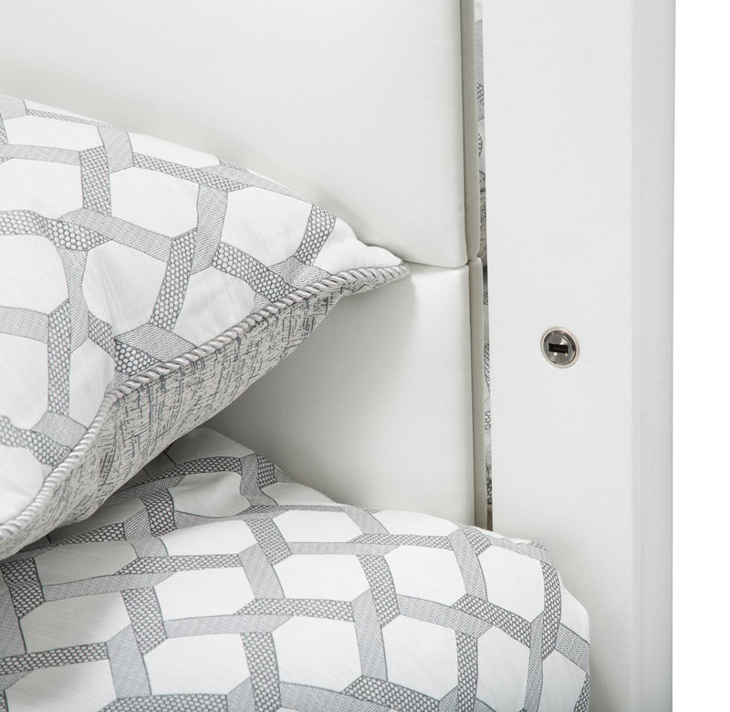 State St Queen Upholstered Panel Bed in Glossy White - Furniture Now (CA)