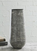 Fynn Vase - Furniture Now (CA)