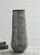 Fynn Vase - Furniture Now (CA)