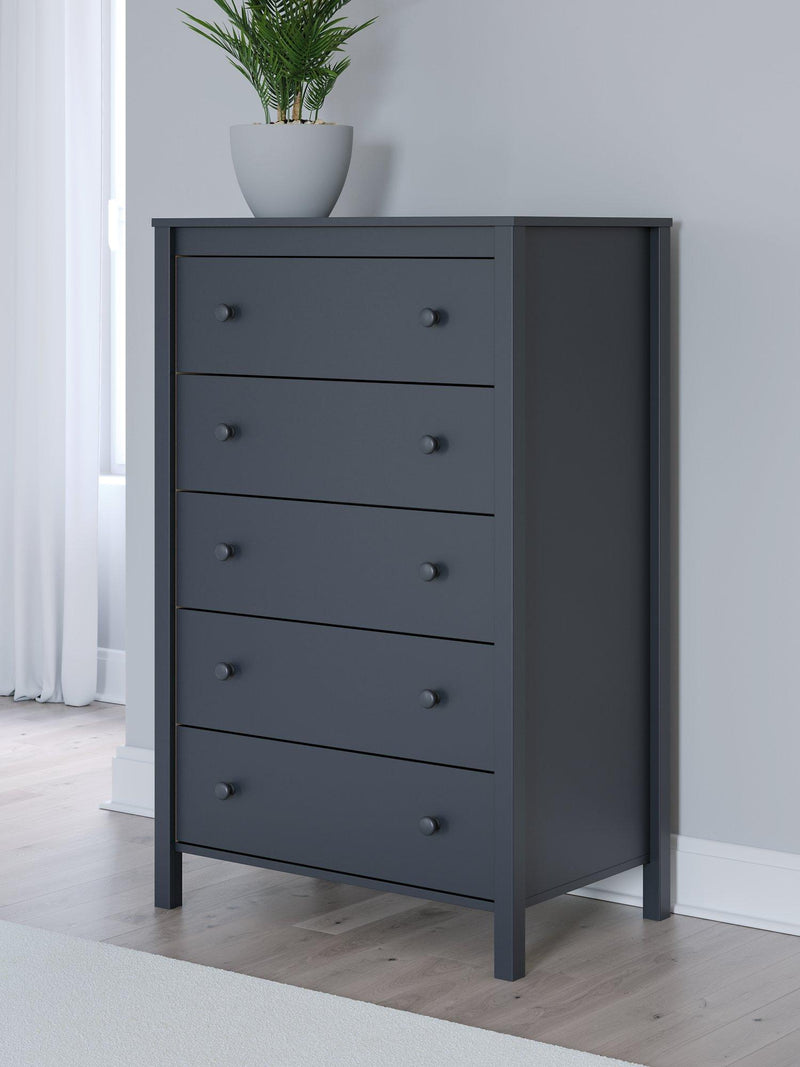 Simmenfort Chest of Drawers