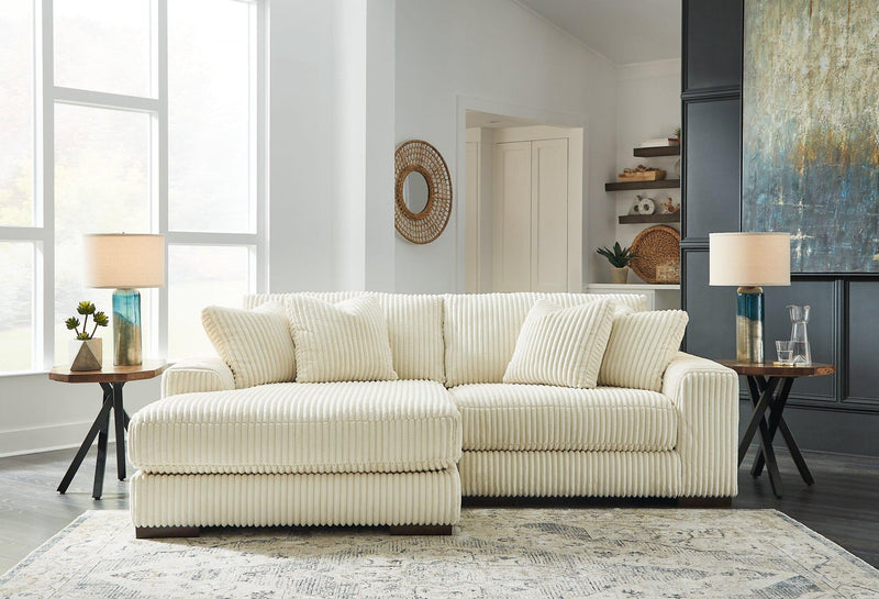 Lindyn Sectional with Chaise - Furniture Now (CA)