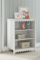 Hallityn Bookcase - Furniture Now (CA)