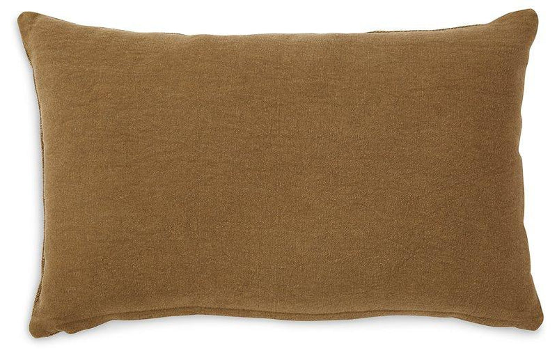 Dovinton Pillow