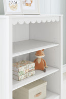 Hallityn Bookcase - Furniture Now (CA)
