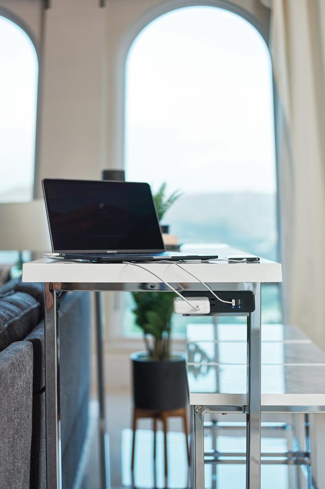 Marmot 4-piece Rectangular Counter Height Set White Marble and Chrome - Furniture Now (CA)