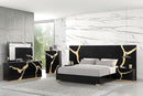 Goldsberg E.King Bed w/ Wall Panels