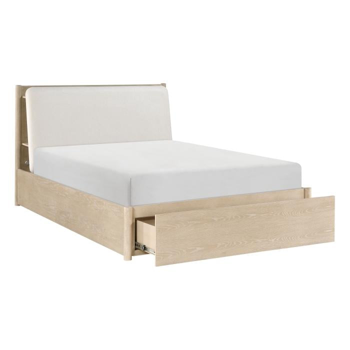 1313N-1-Bedroom (3) Queen Platform Bed with Footboard Storage - Furniture Now (CA)