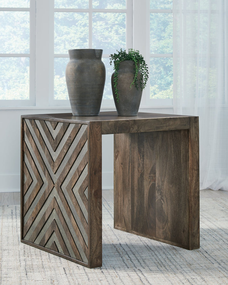 Dreggan End Table - Furniture Now (CA)