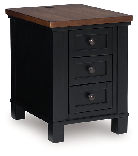 Wildenauer Chairside End Table - Furniture Now (CA)