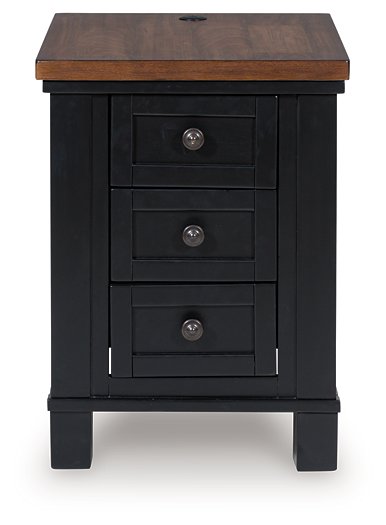 Wildenauer Chairside End Table - Furniture Now (CA)