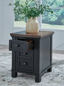 Wildenauer Chairside End Table - Furniture Now (CA)